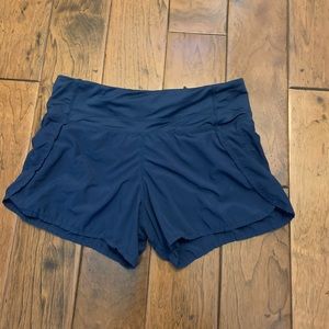 Lululemon Run Times shorts sz6